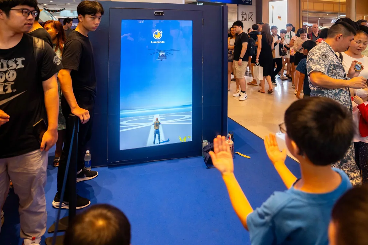Cuplikan visual proyek Sangaku Interactive: Game Parkir Helikopter Kinect